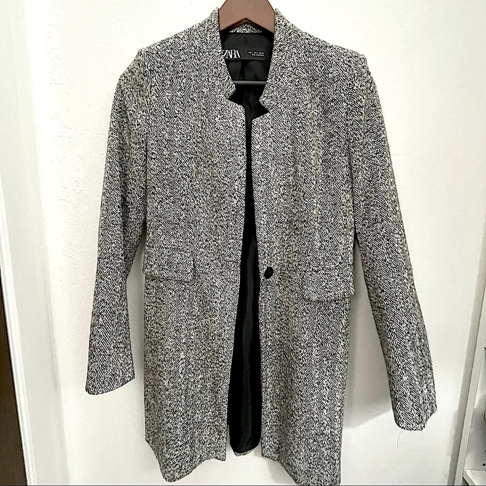 Tweed Black & Grey Coat🧥